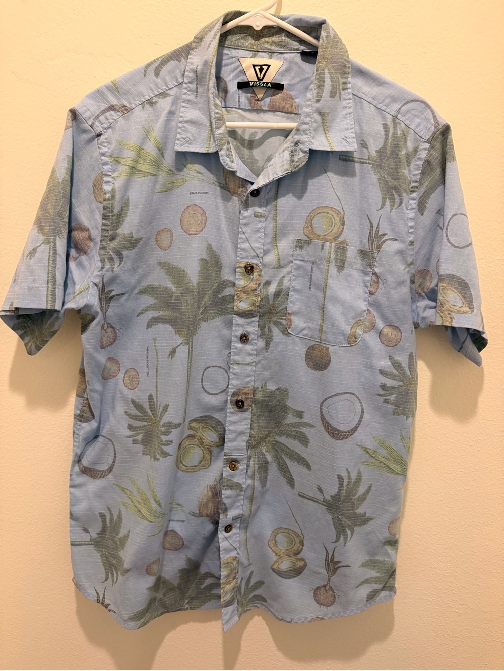 VISSLA Light Blue Palm & Coconut Short-Sleeve Button-Down Shirt